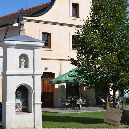 Hotel Anton Telc Ngoại thất bức ảnh