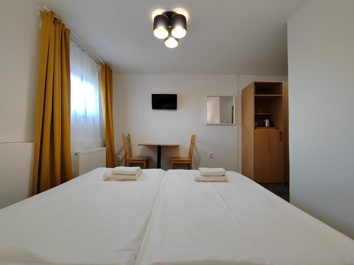 Hotel Anton Telc Ngoại thất bức ảnh