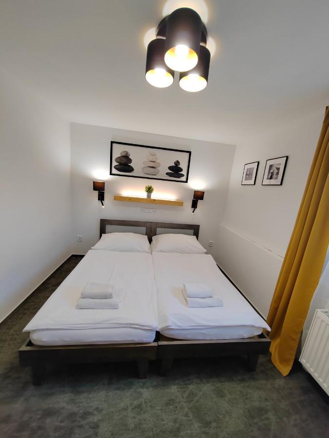 Hotel Anton Telc Ngoại thất bức ảnh